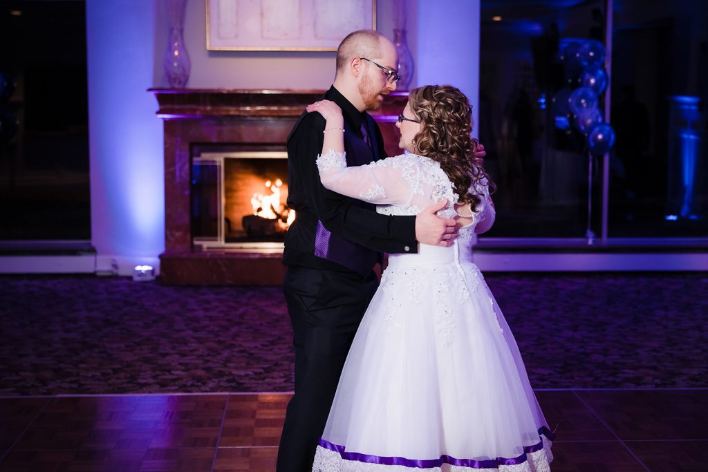 Bride and groom's first dance at Innsbrook Country Club in Merrillville, IN