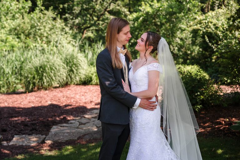 Bride and groom portrait at the Monte Bello Estate in Lemont, IL