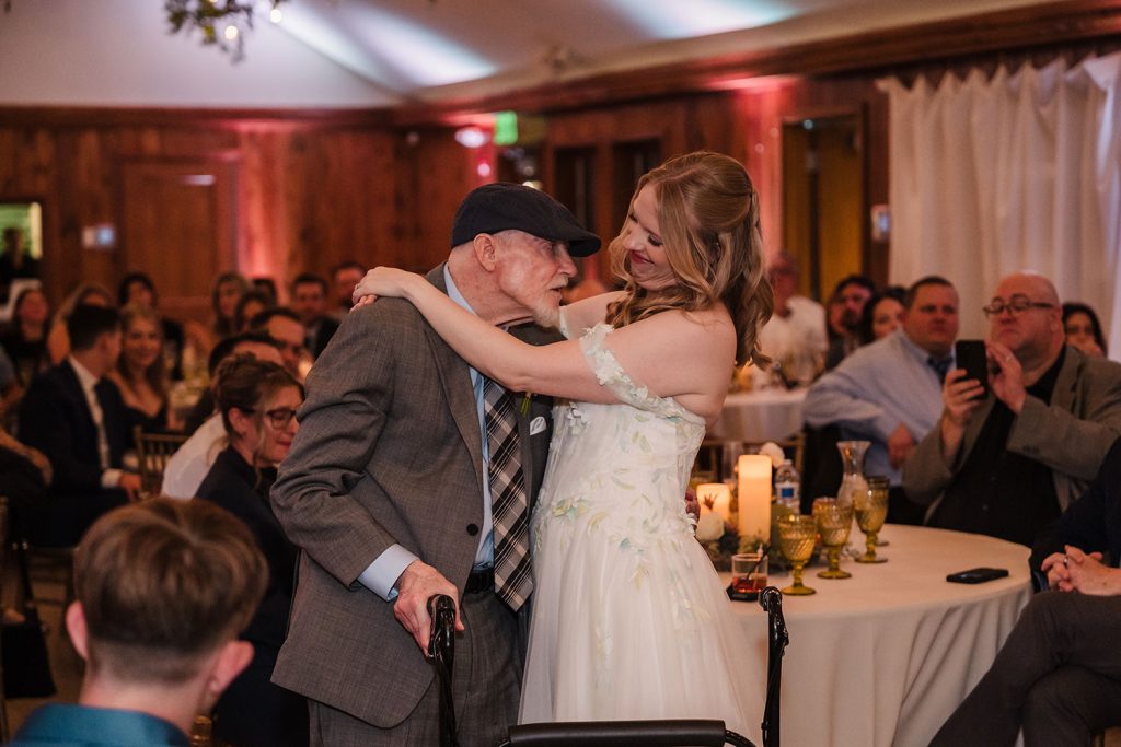 Curious what it’s like to work with AwestrucKen Photography? Here’s a behind-the-scenes look at the experience couples love, from first inquiry to final gallery and every unforgettable moment in between.